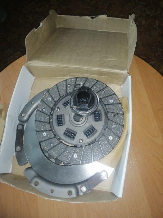 Продам комплект сцепления  ваз2101-2107.Начало