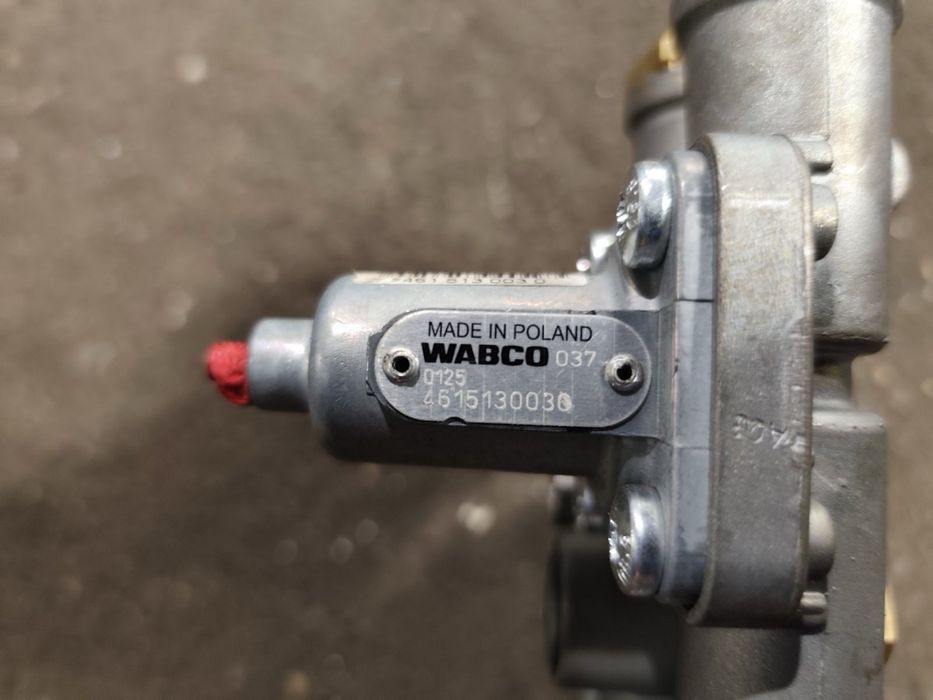 Пневматичний модуль розширення модулятор Wabco 4615130030