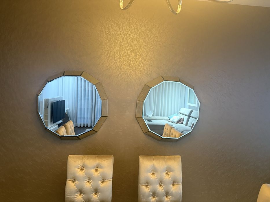 Vendo 2 espelhos de parede novos