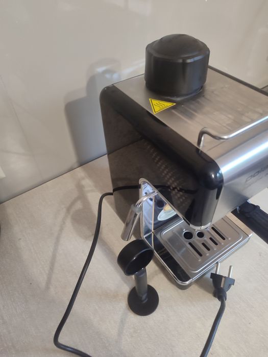 Продам еспресо-кавоварку POLARIS PCM 4006A Golden Rush.