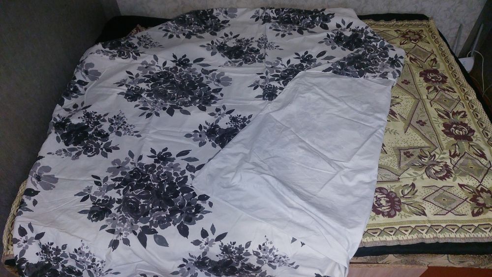 Продається півковдра