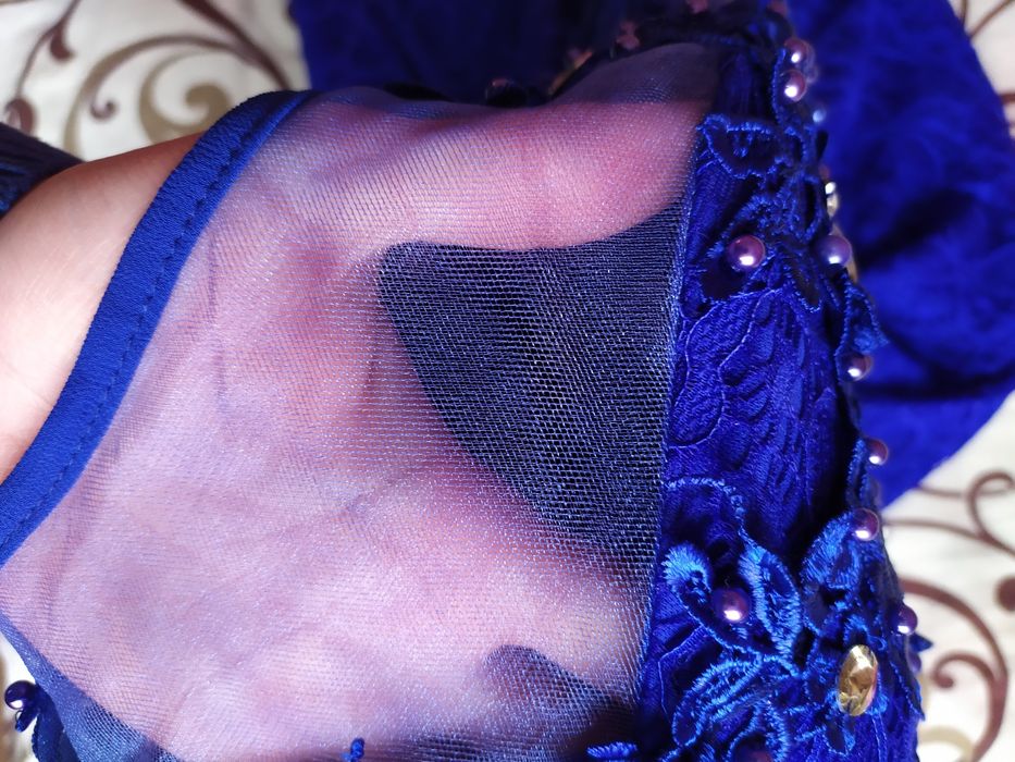 Вечірня випускна сукня