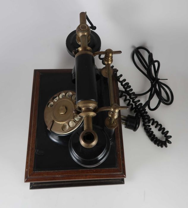 Telefone antigo em madeira (Ref. 5)