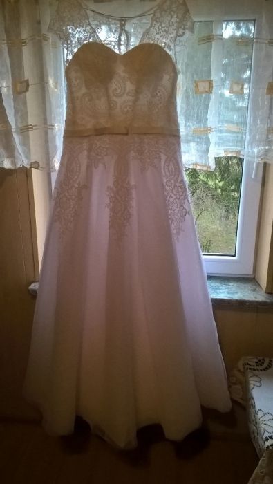 Suknia ślubna 40-42