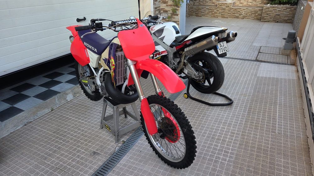 Honda CR500 e VTR1000