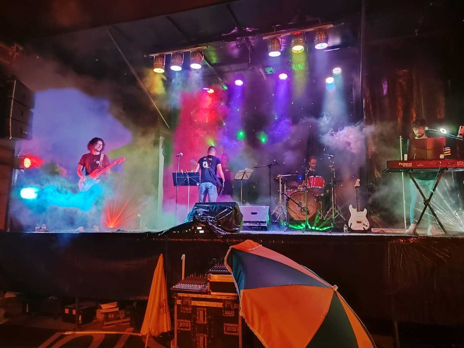 camião palco aluguer