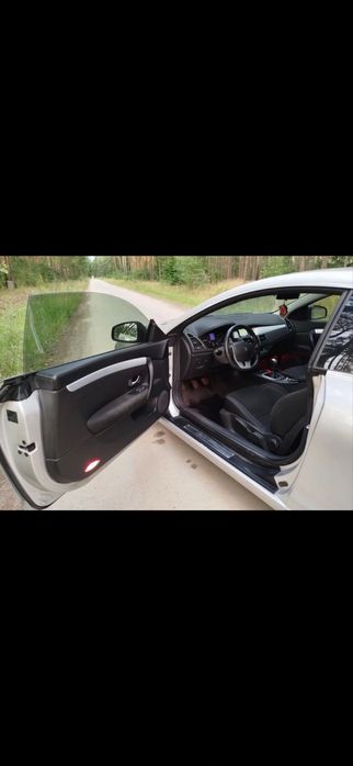 Renault laguna III coupe