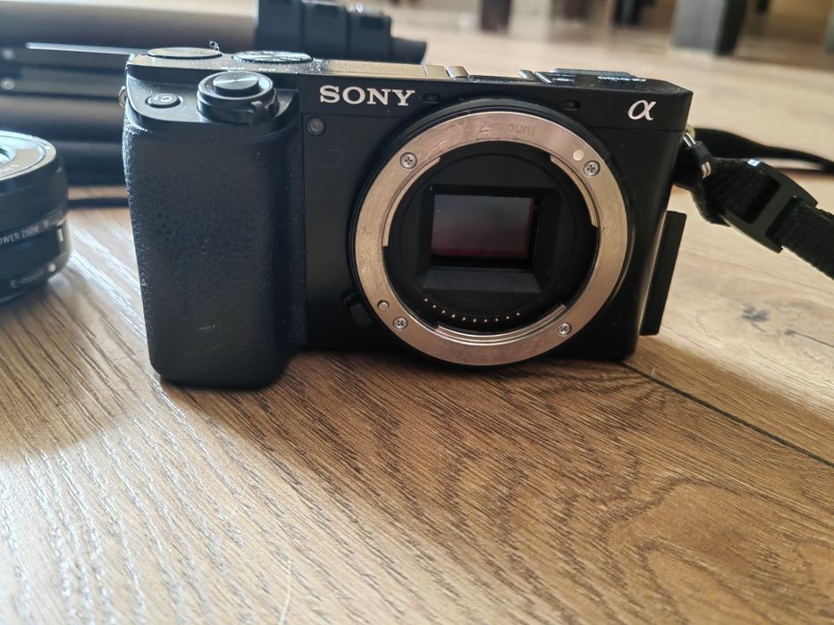 Aparat sony a6100
