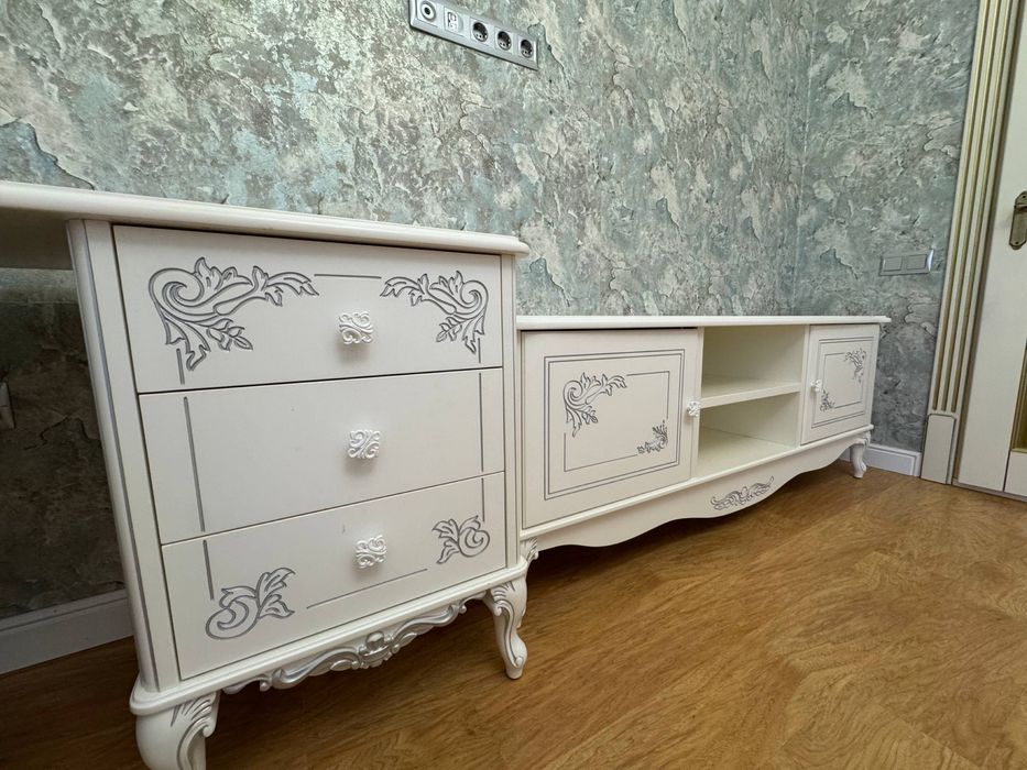 Меблиі у дитячу кімнату ( кімната принцесси)