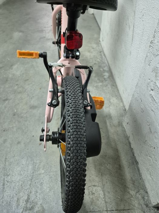 Bicicleta aprendizagem rosa com cesto e rodinhas incluido - 3-5 anos