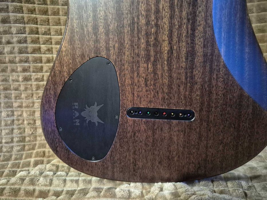 Na sprzedaż gitara Run Crusher 8 Custom.