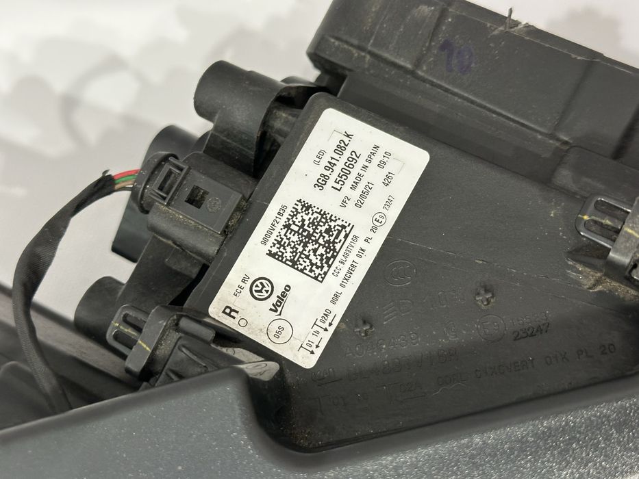 Volkswagen Arteon Full led фара передня оптика в наявності 3G8941082K