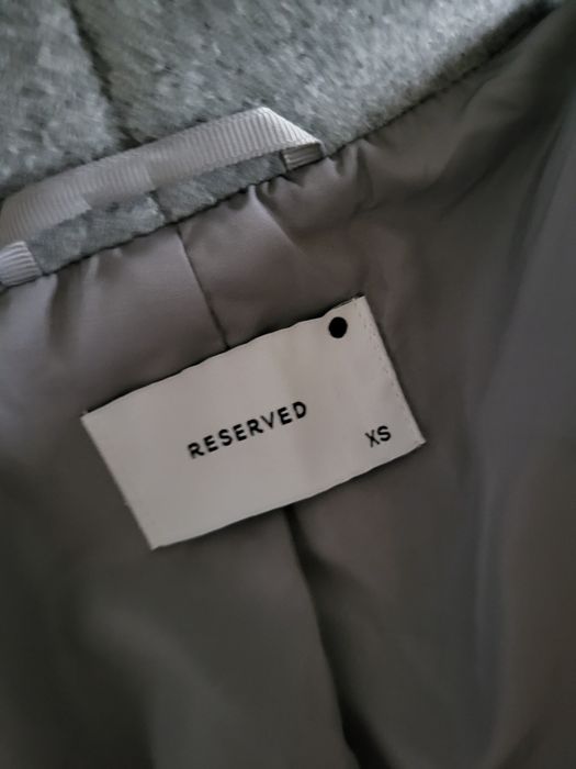 Płaszcz Reserved XS szary klapy nowy