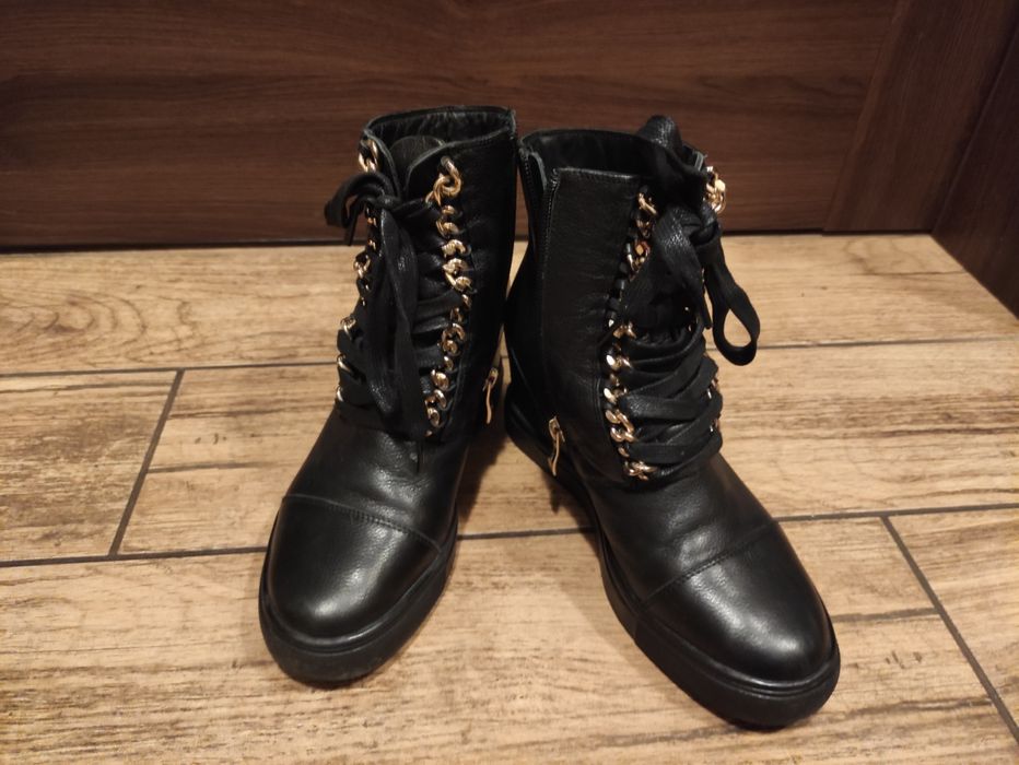 Buty wittchen na koturnie