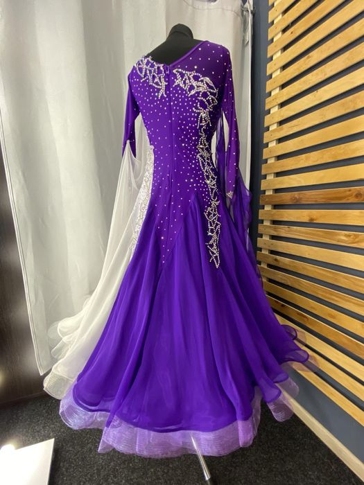 Плаття для бальних танців, стандарт