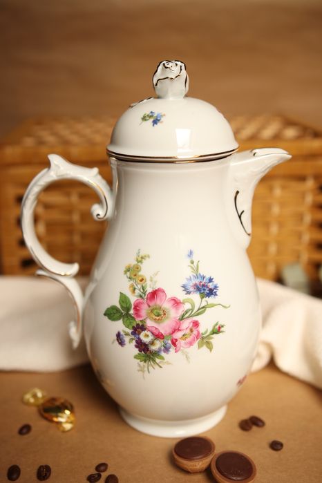 Dzbanek Furstenberg kwiaty porcelana imbryk