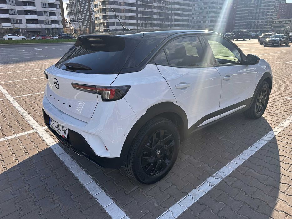 Продаю авто Opel Mokka 2023