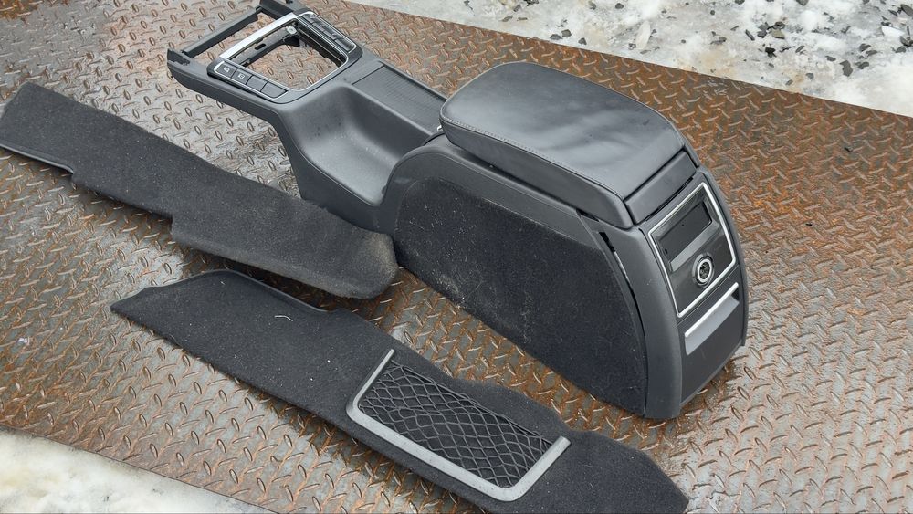 Карти Шкіряні Skoda superb 2 Карты дверей обшивка карта двери Суперб 2