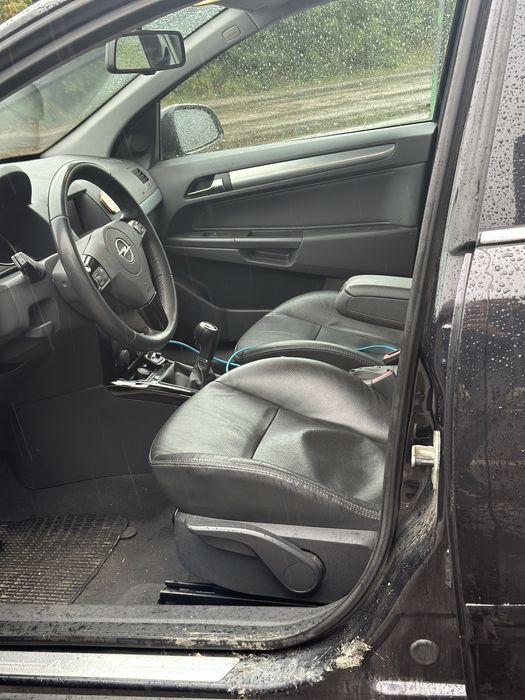 Продам Opel Astra h