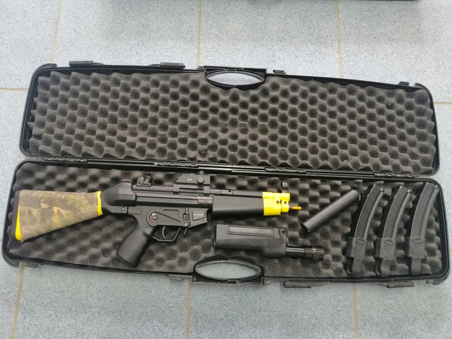 Vendo mp5 + equipamento