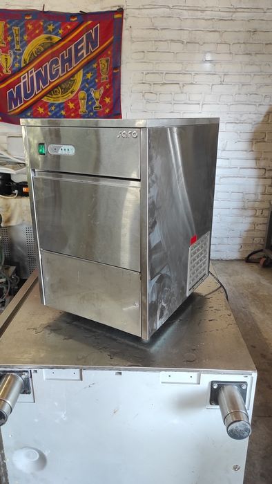 Льодогенератор кубикового льоду Saro