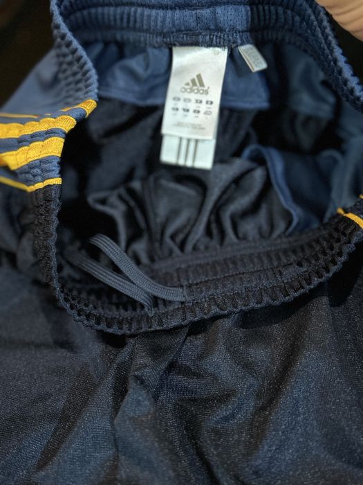 Calção linha de  treino 3 equipamento Real Madrid 2011/2012 Novo