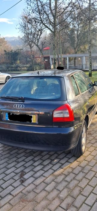 Audi A3 Sportback 1.6 gasolina em muito bom estado