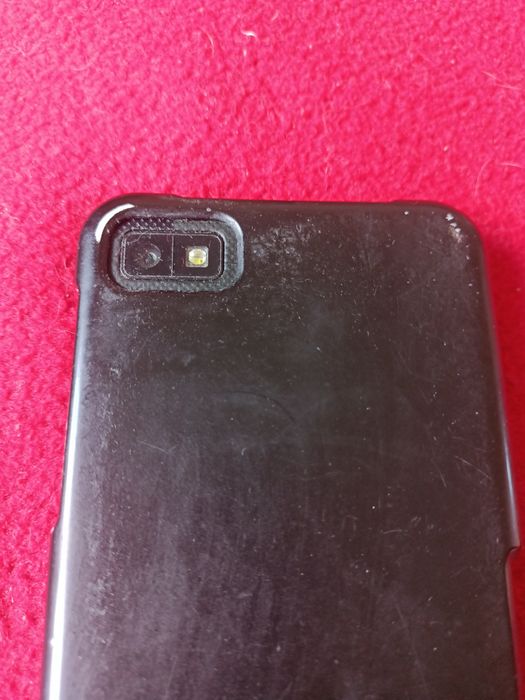 Мобильный телефон BlackBerry