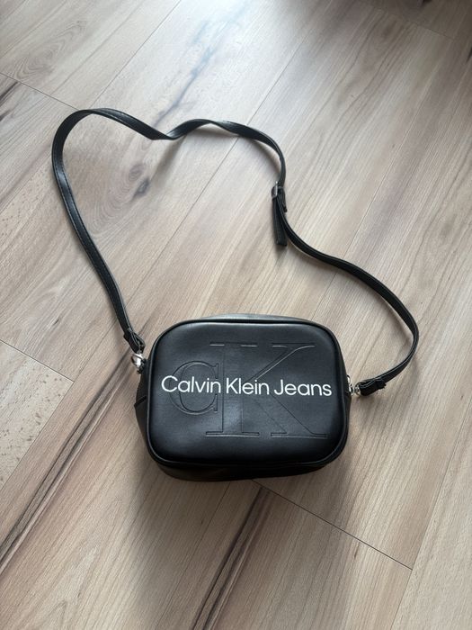 Torebka Calvin Klein Jeans czarna