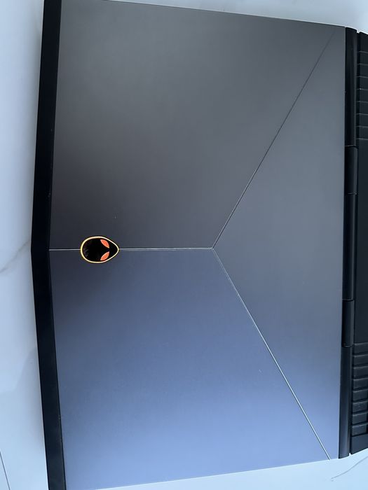 ALIENWARE  / GTX 1070 8gb / Core i7 / 16gb /SSD+1 TB HDD