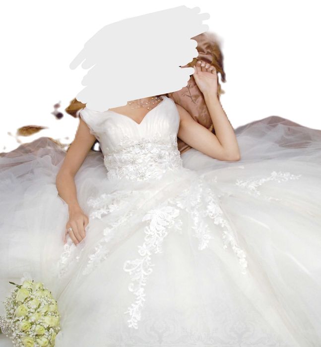 Vestido de noiva do estilista Benjamin Robert com cristais Swarovski