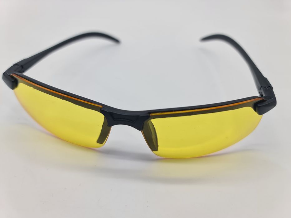 Óculos de protecção para prática de tiro