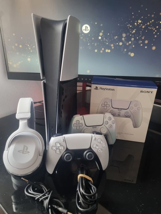 Ps5 slim Digital + 2 comandos + Headphones - Ler anúncio!!