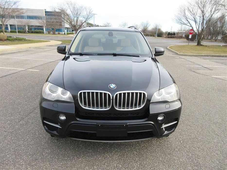 BMW X5 xDrive35d      2012