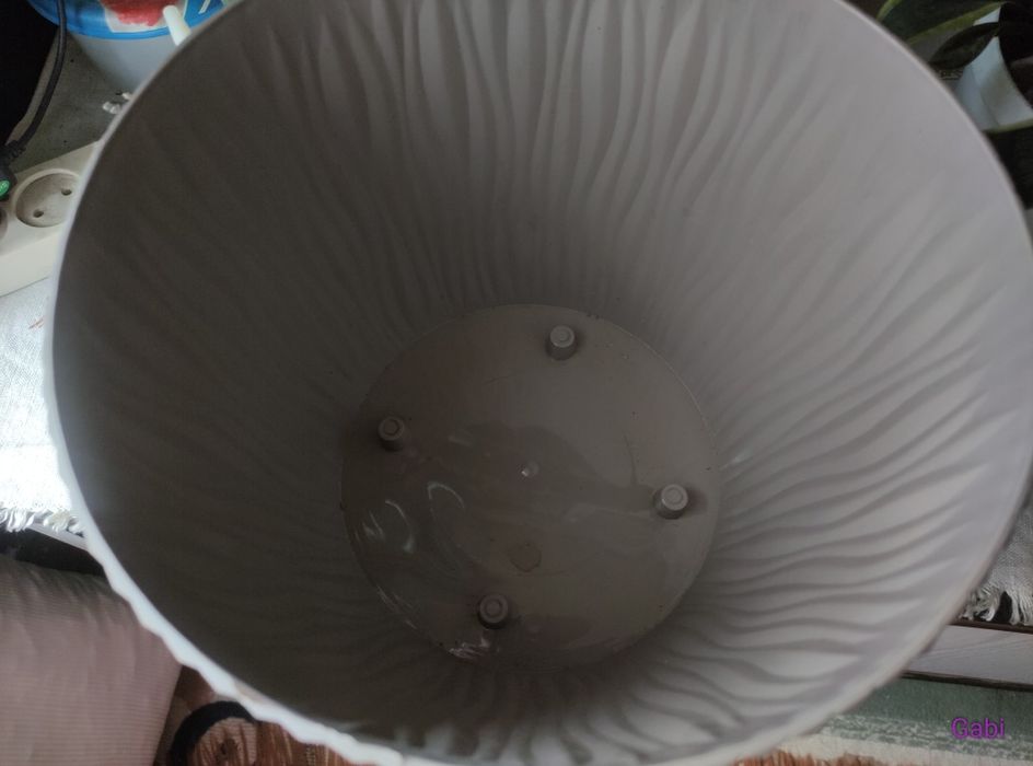 Duża donica 24cm.