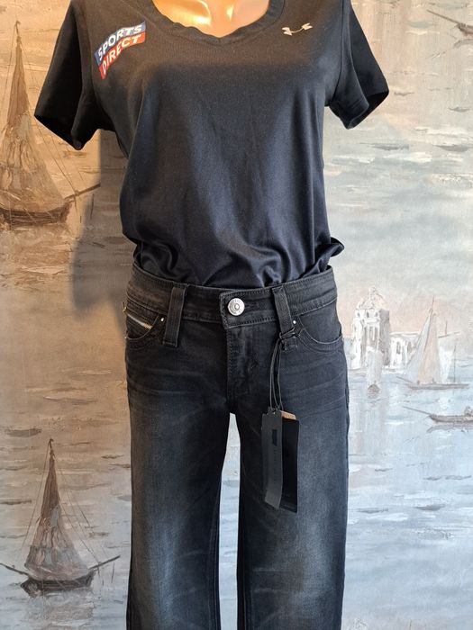 Чорные джинсы Levi's