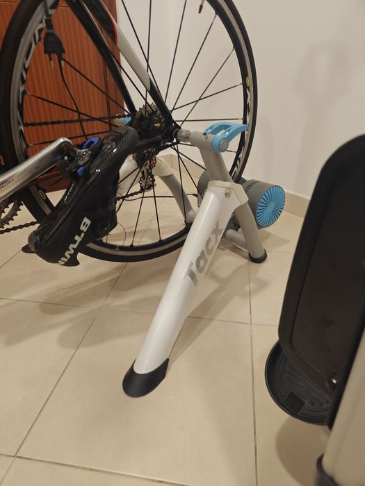 Tacx flow smart rolo bicicleta