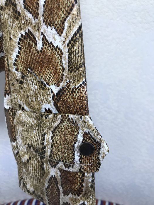 Куртка косуха питон эко