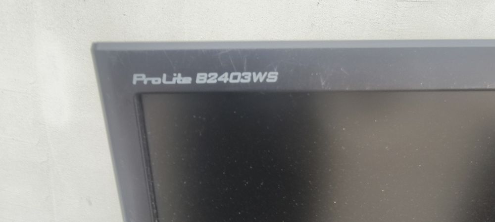 3 monitory nie sprawne na części