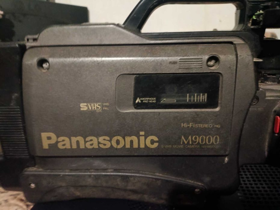 Видеокамера Panasonic M9000 формат S VHS на запчасти