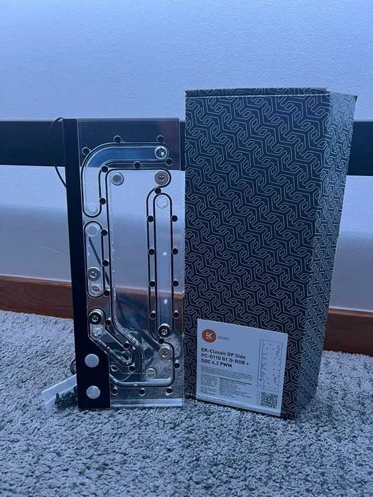 Placa Distribuição EKWB Lian Li O11D