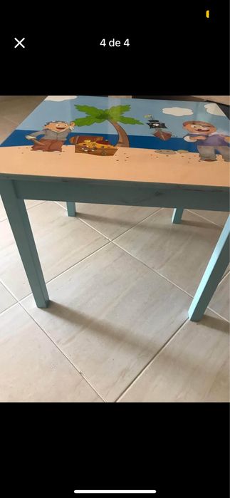 Mesa para criança