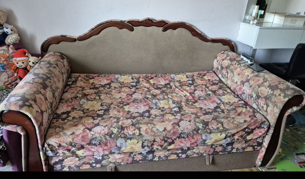 Продам дешево диван