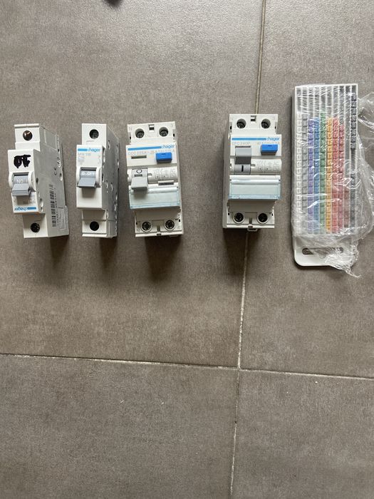 Electrical Materials440239898095800320