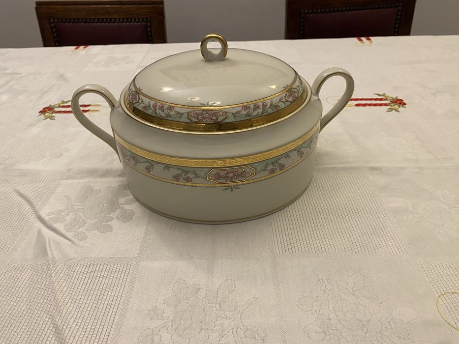 Terrina de porcelana chinesa