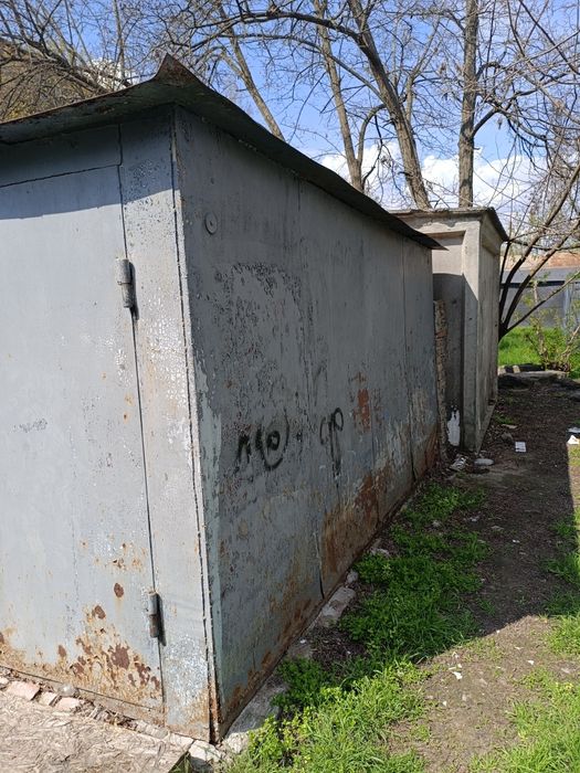 Продам  небольшой Гараж
