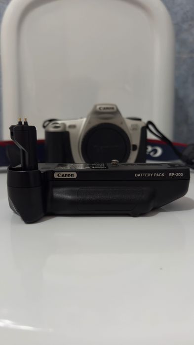 Canon EOS 300 + Zoom Lens 28-90mm