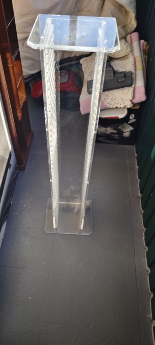 Torre em acrilico para cd