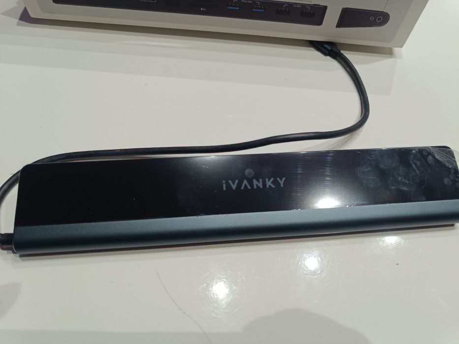 Stacja dokująca ivanky