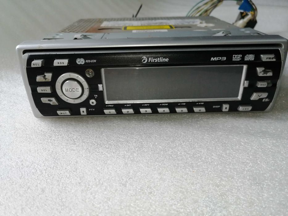 Autoradio Firstline com leitor de CD_MP3